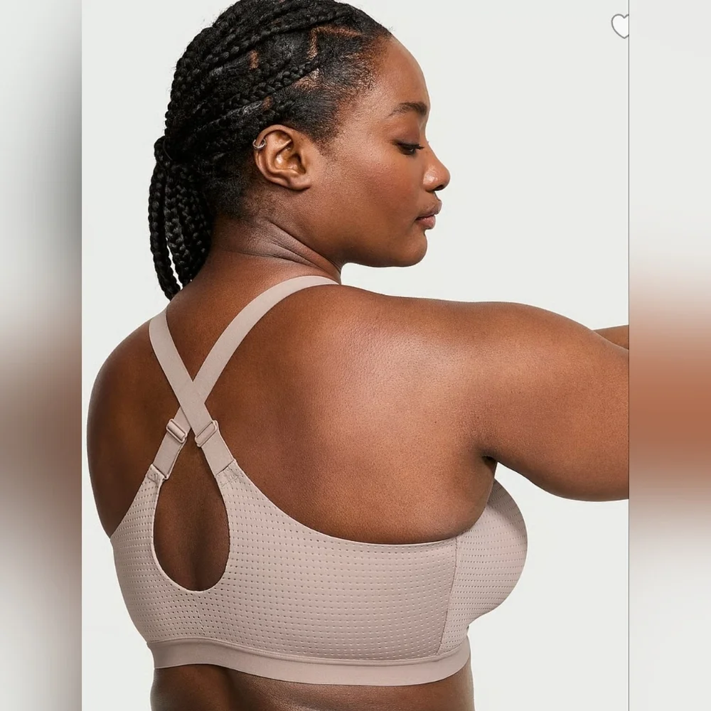 Victoria's Secret VSX Lightweight Mesh Sports Bra | Bare Taupe | 40DD